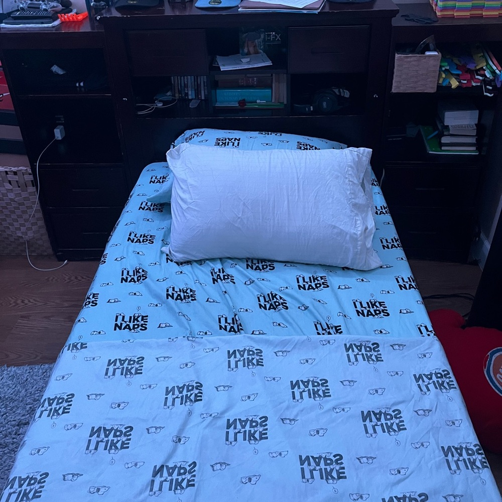 Twin bed